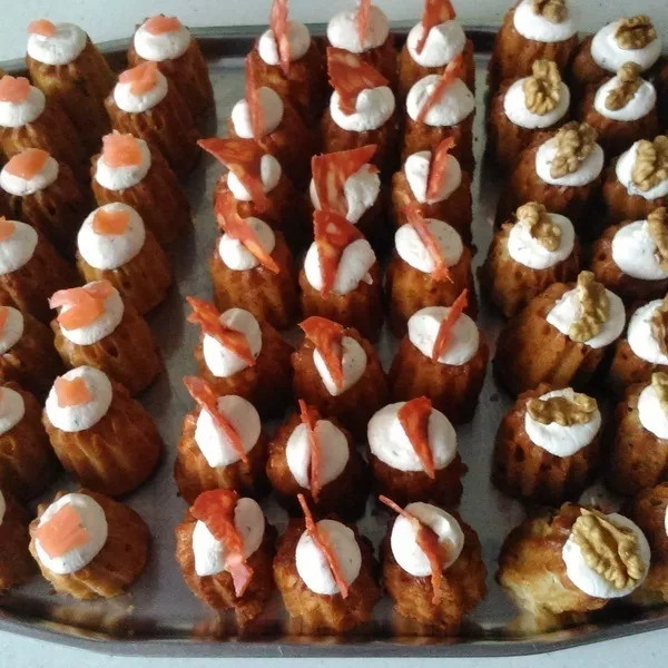 Mini-cannelés salés 