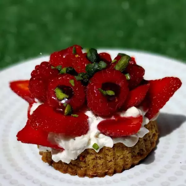 Tartelettes pistache fruits rouges fraises/framboises