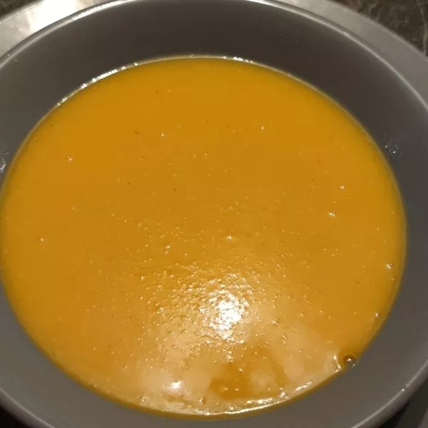 Soupe de butternut et lentilles corail 