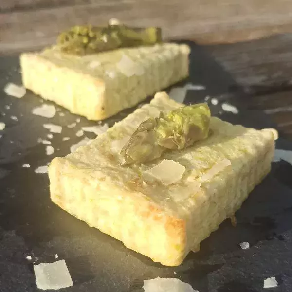 Flans d'asperges au parmesan