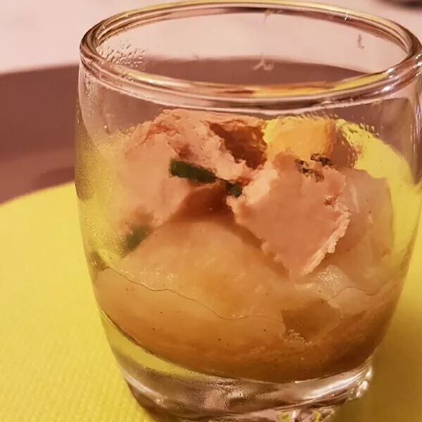 Verrine au foie gras. 