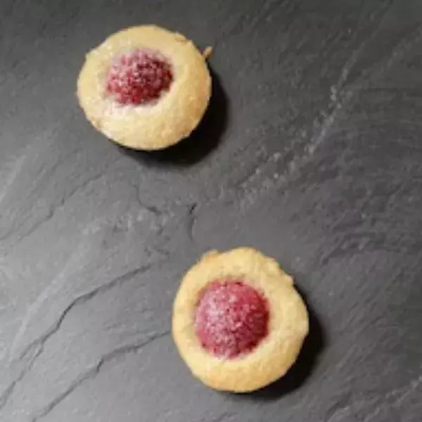 Petits gâteaux aux fruits rouges 