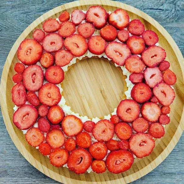 Tarte couronne aux fraises