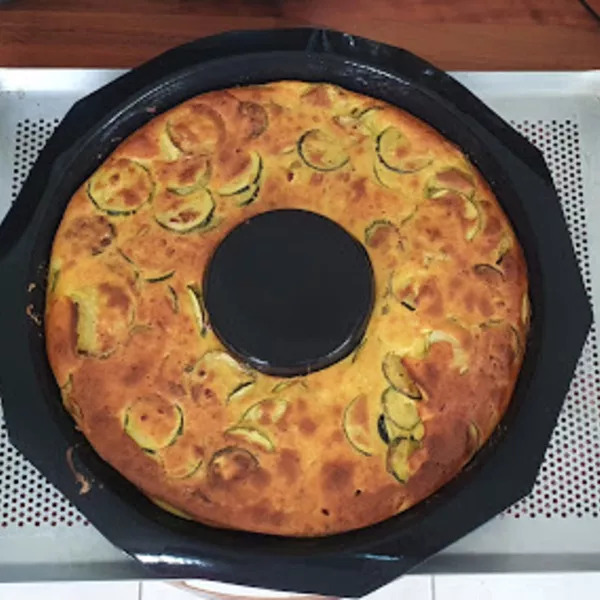 Clafoutis léger aux courgettes et fromage de chèvre