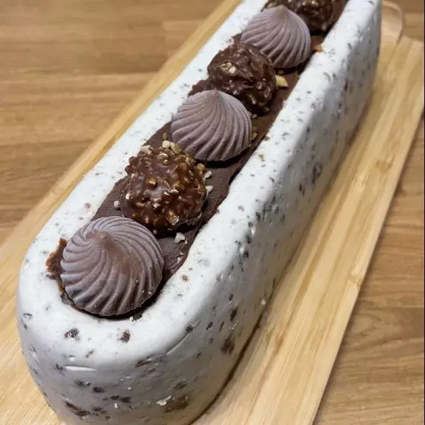 Bûche Ferrero Rocher 