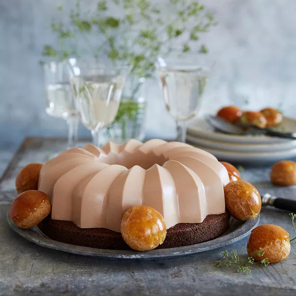 St-Honoré au chocolat au lait et mandarine