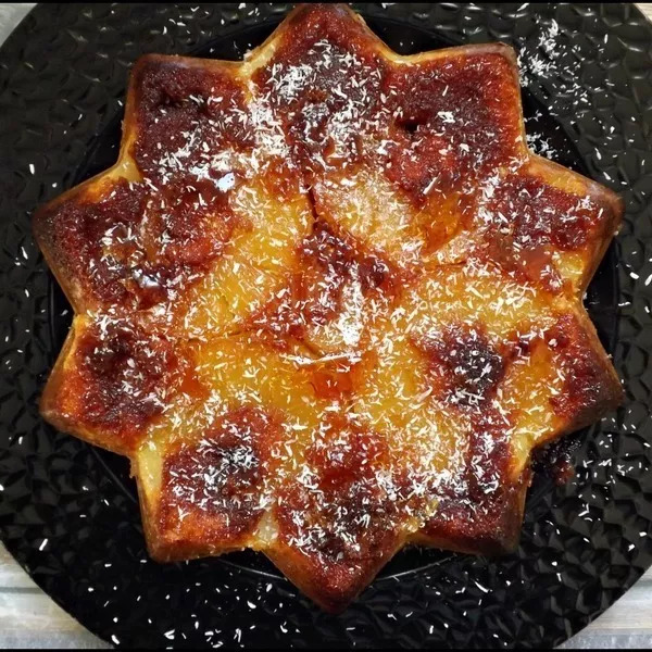 Gâteau à l'ananas caramélisé ( moule étoile)