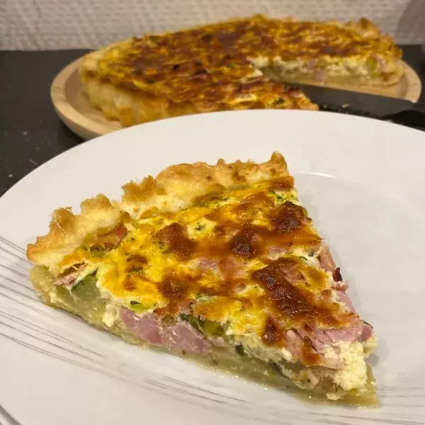 Tarte courgettes jambon et mozza