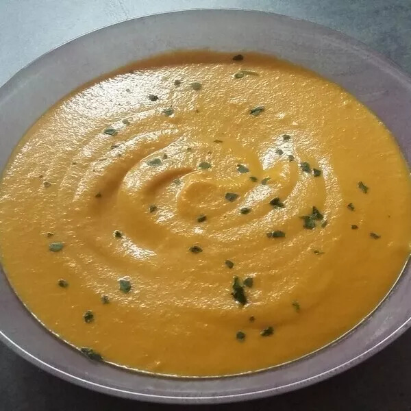 Velouté de carottes au curry et au lait de coco