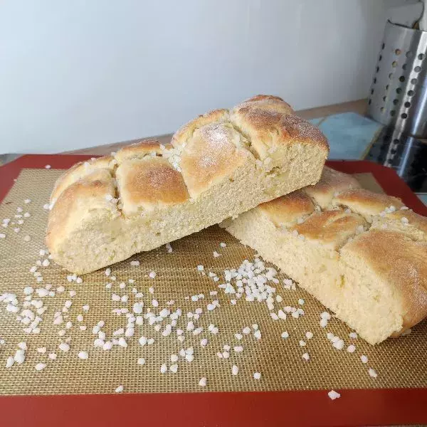 Brioche aux perles de sucre