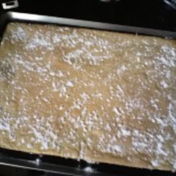 Biscuit à la cuillère pour base gâteau monté