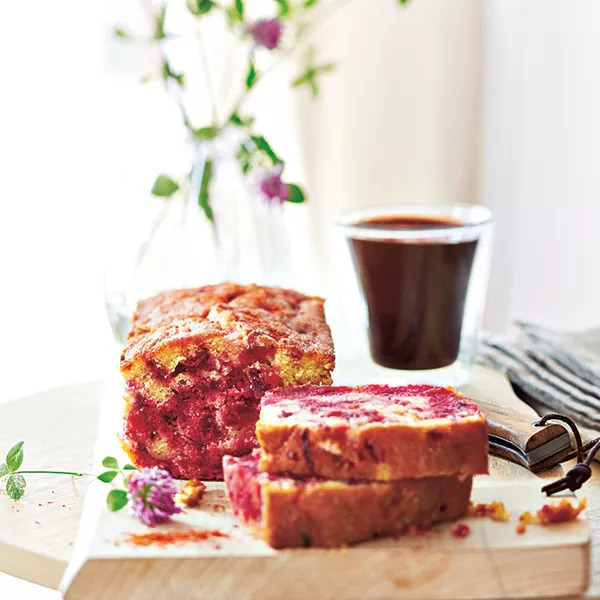 Cake à la betterave, sauce chocolat piment