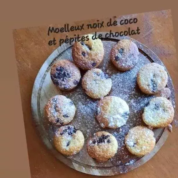 Moelleux  à la noix de coco et pépites de chocolat