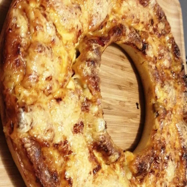 Pizza liquide façon tarte couronne 