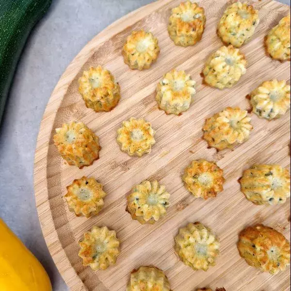 Mini-cannelés à la courgette