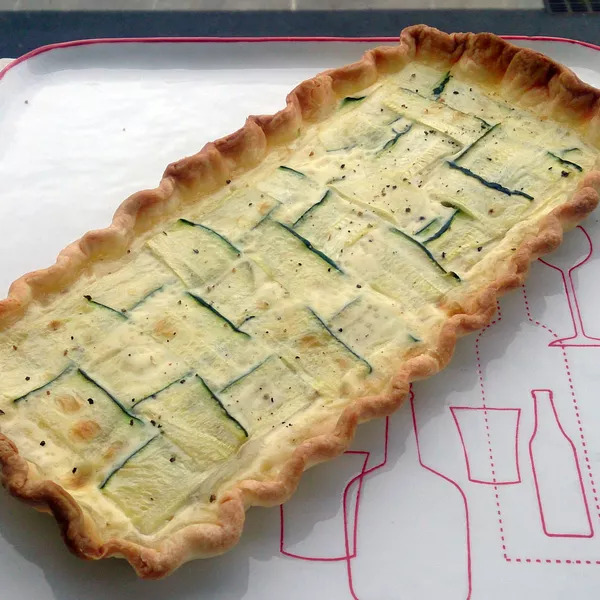 { Tarte fine à la courgette et au chèvre }