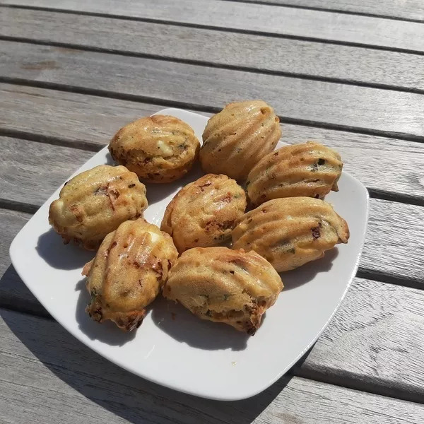 Mini Madeleines salées aux saveurs de la Grèce