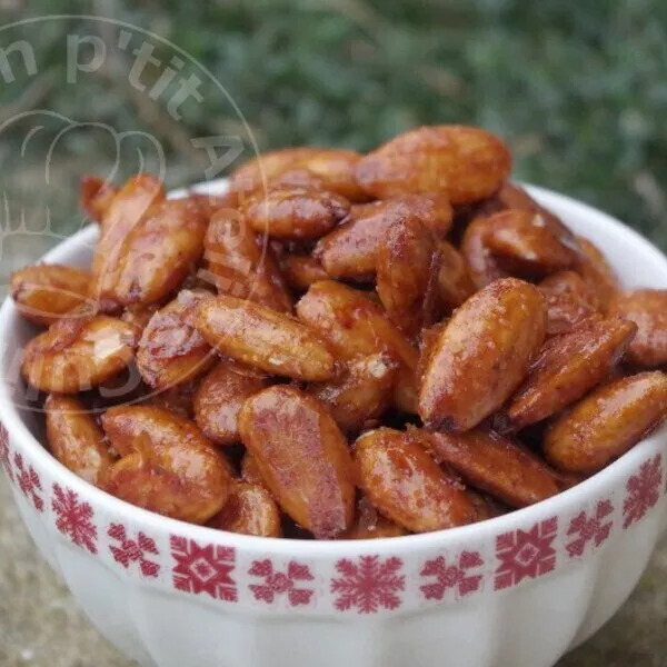 Amandes grillées épicées