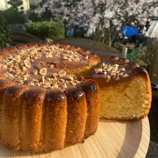 Gâteau moelleux aux noisettes 