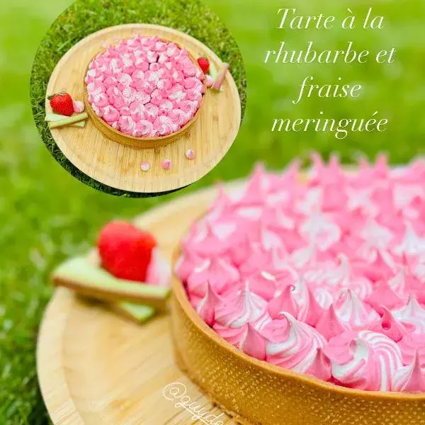 Tarte meringuée fraise-rhubarbe