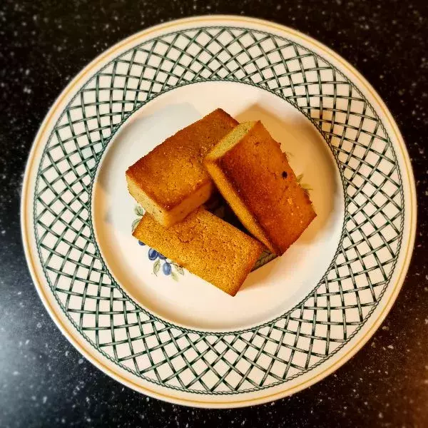 Financiers à la moutarde