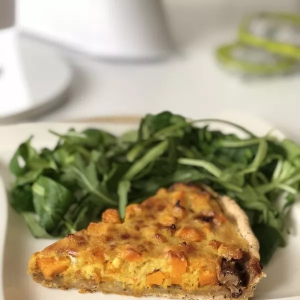 Tarte à la courge, roquefort et noix