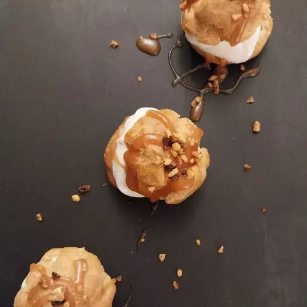 Profiteroles à la bretonne