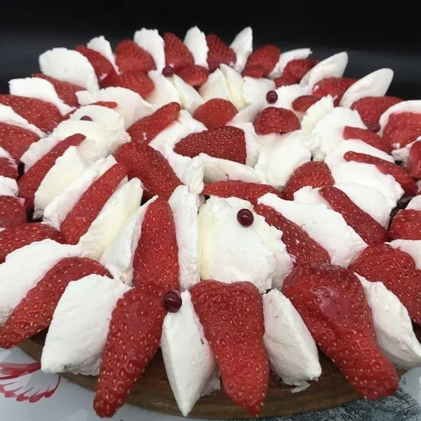 Tarte rhubarbe-fraises 