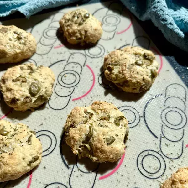 Biscuits aux olives vertes - Chez Nanou