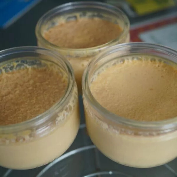 Petits pots de crème au caramel façon La Laitière