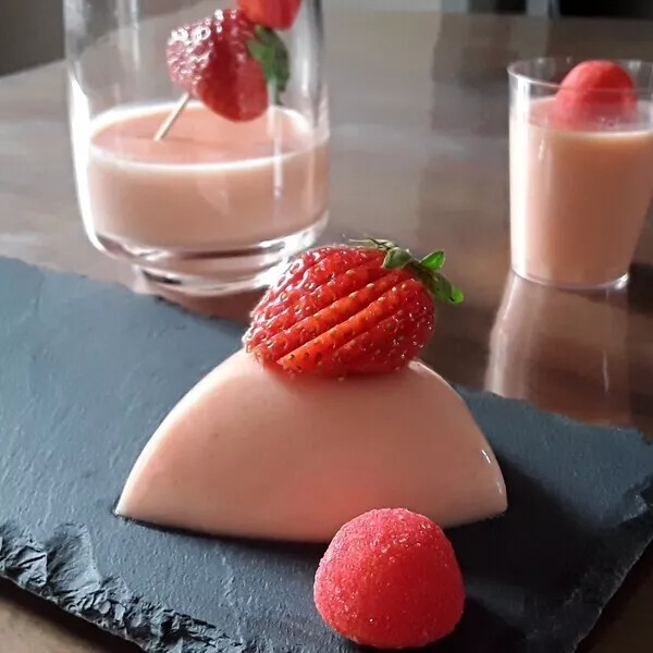 Panna cotta aux fraises Tagada