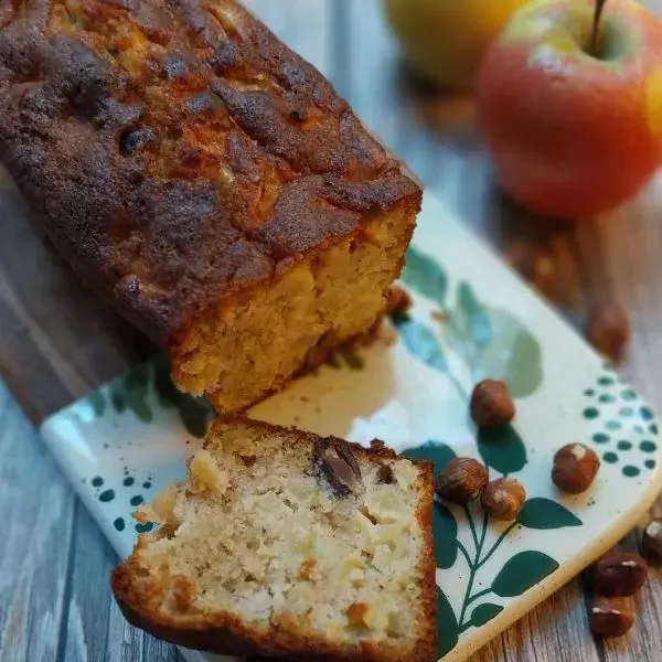 Cake automnale pommes noisettes