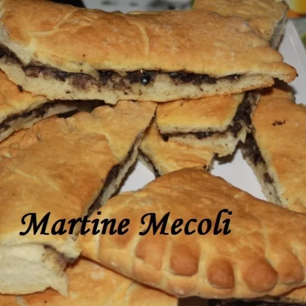 Focaccia aux anchois et olives noires