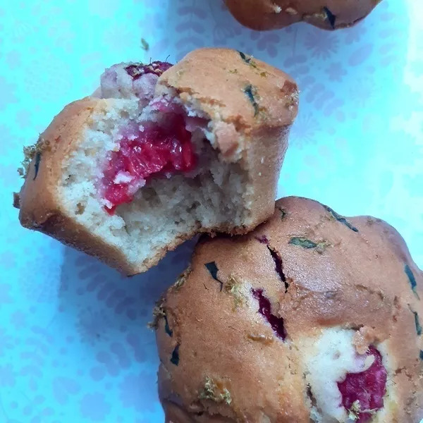 Muffins framboise, basilic et citron vert