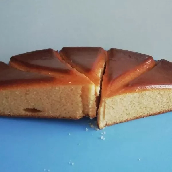 Gâteau au lait concentré sucré