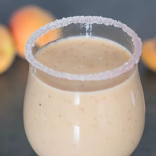 Smoothie abricot banane kiwi au lait de soja