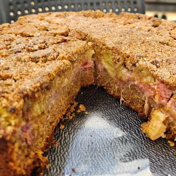 MOELLEUX FRAISES RHUBARBE ET SON CRUMBLE (INGREDIENTS IG BAS)