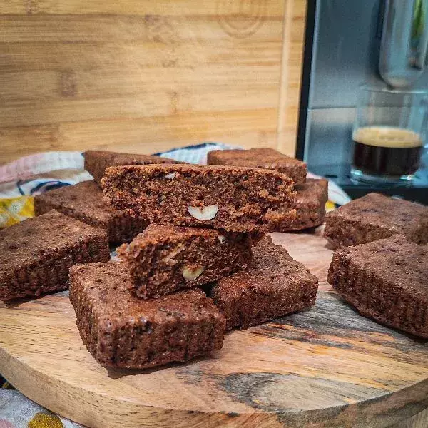 Brownies expresso, chocolat, noisettes 