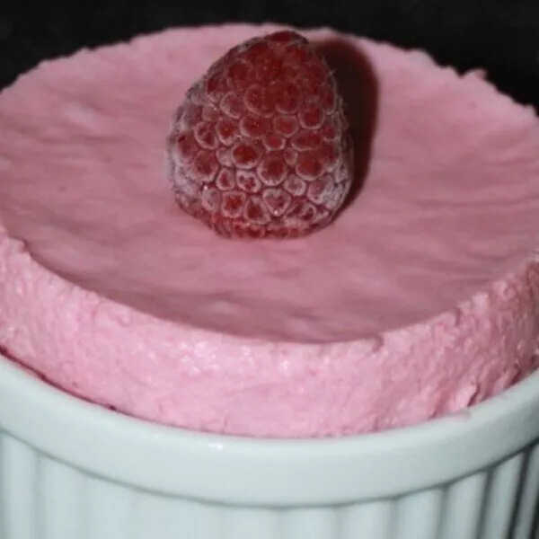 Soufflés froids aux framboises sans cook'in