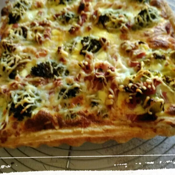 Quiche brocolis lardons (avec pâte feuilletée)