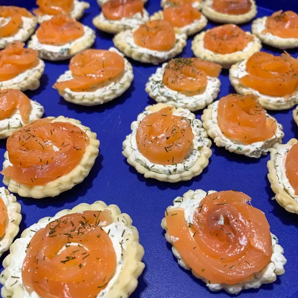 Minis-tartelettes saumon fromage frais au noix 