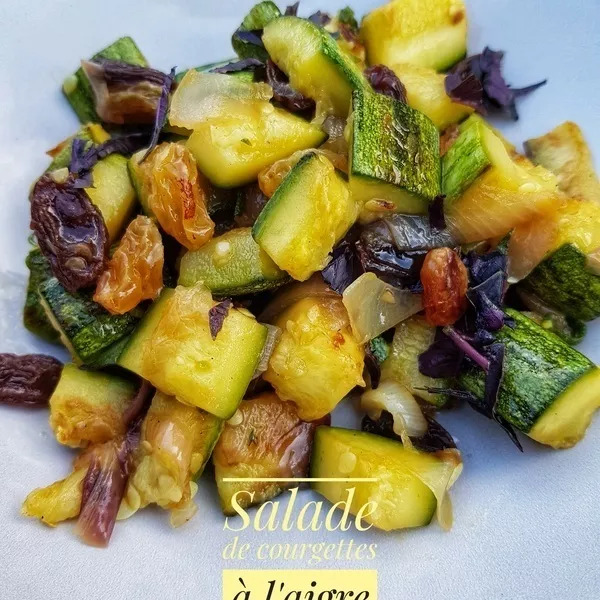 Salade de Courgettes matinée à l'aigre douce 