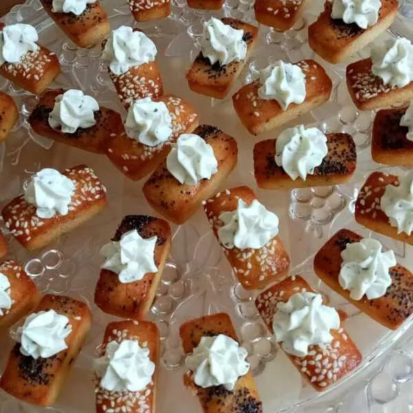 mini financiers parmesan boursin