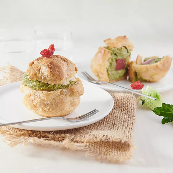 Choux Matcha aux Fruits rouges