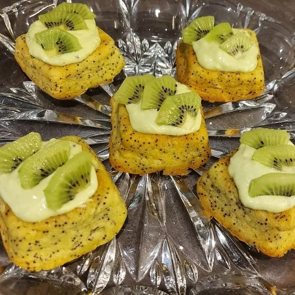 Gâteaux peps aux kiwis, avocats et citrons verts 