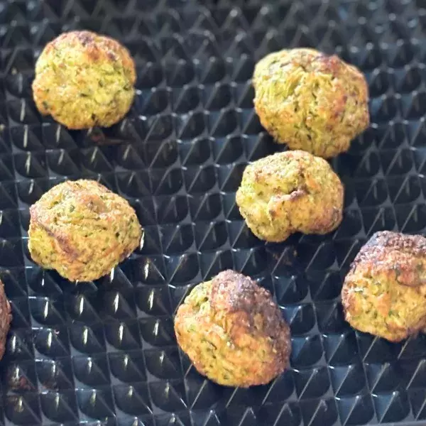 Boulettes de courgettes au four 