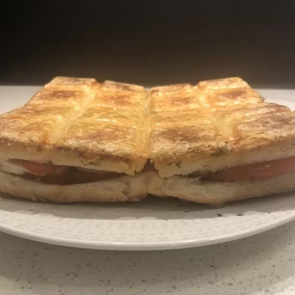 Croque tablette chèvre-tomate