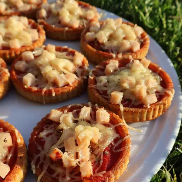 Tartelettes renversées façon pizza