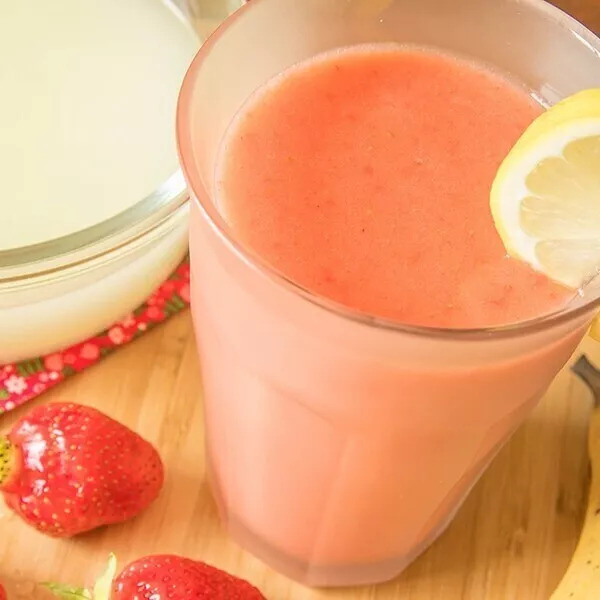 Smoothie fruité à base de petit lait