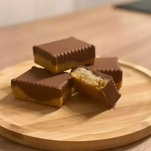 Biscuits façon "Petits écoliers" coeur chocolat blanc 